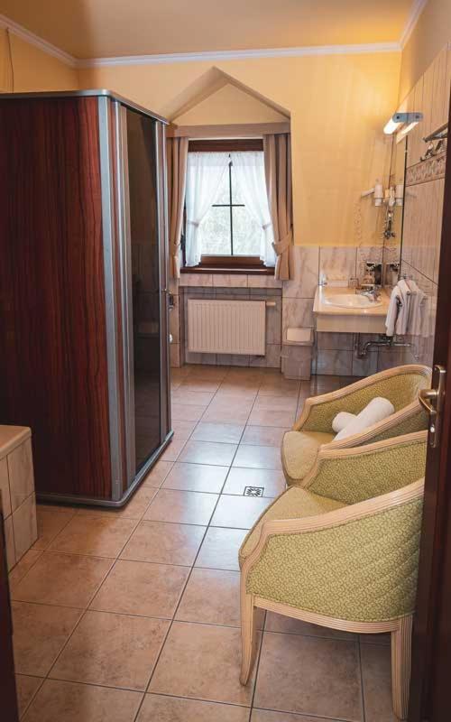 Mór Hetkuti Wellness Hotel מראה חיצוני תמונה