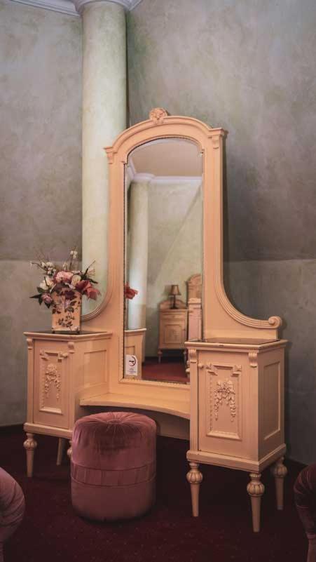 Mór Hetkuti Wellness Hotel מראה חיצוני תמונה
